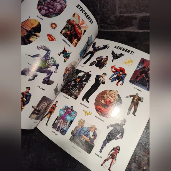 DC Comics Super Heroes Sticker Book - Picture 6 of 8